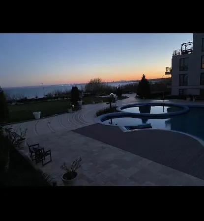 Diamond Sea View Apartment *